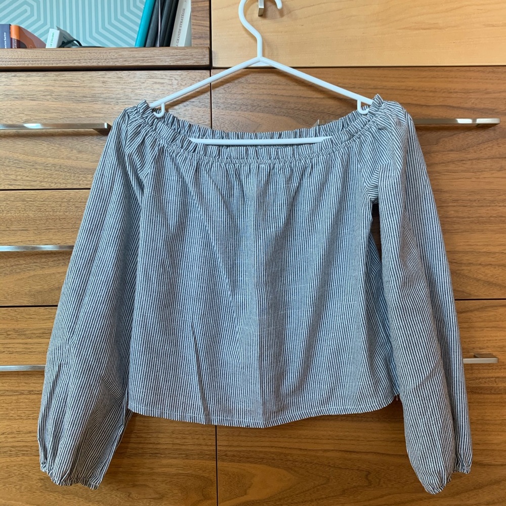 Classic off-the-shoulder from Brandy
